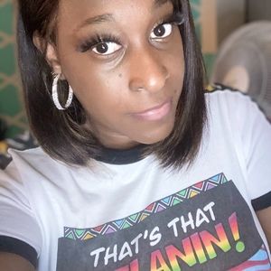 Meet your Posher, Ebony